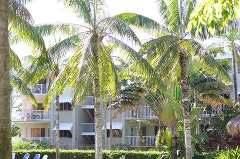 Cairns Beach Resort - Accommodation Gladstone 1