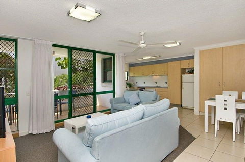 Headland Gardens Holiday Apartments - Accommodation Gladstone 2