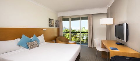 Novotel Cairns Oasis Resort - Accommodation Gladstone 0