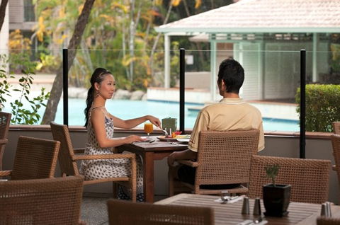 Novotel Cairns Oasis Resort - Accommodation Gladstone 1