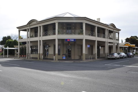 Marryatville Hotel - Accommodation Gladstone 0