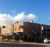 Golden Fleece Hotel - Accommodation Gladstone