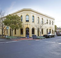 College Lawn Hotel - Accommodation Gladstone