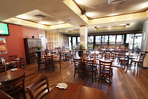 Exeter Hotel - Accommodation Gladstone 0