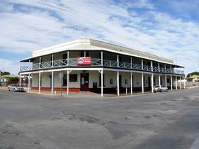 The Cornucopia Hotel - Accommodation Gladstone 0