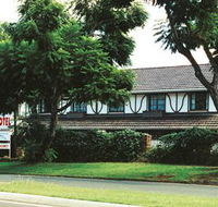 A Tudor Lodge Motel - Accommodation Gladstone