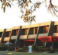 Frankston International - Accommodation Gladstone