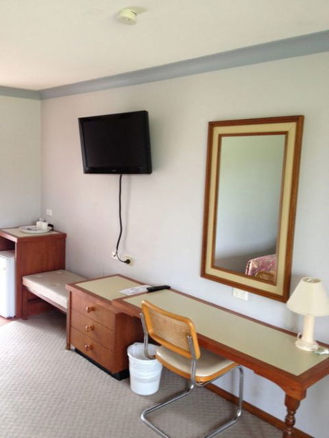 Town & Country Motor Inn Forbes - Accommodation Gladstone 1