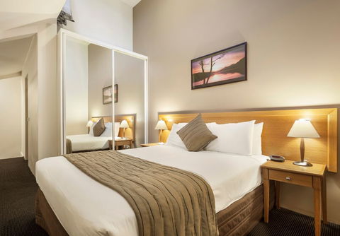 APX Apartments Parramatta - Accommodation Gladstone 3