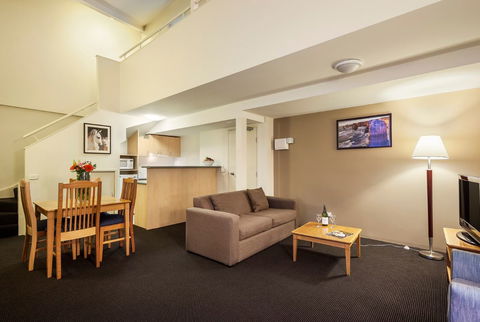 APX Apartments Parramatta - Accommodation Gladstone 4