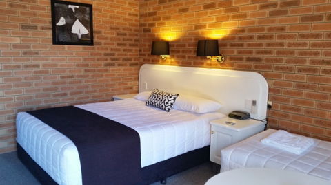 Cousins Motor Inn - Accommodation Gladstone 16