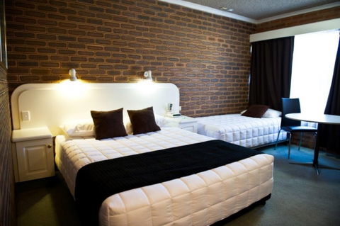 Cousins Motor Inn - Accommodation Gladstone 17