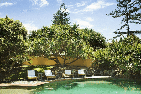 Beach Hotel Resort - Accommodation Gladstone 4
