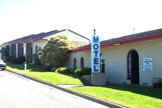 Oyster Court Motel - Accommodation Gladstone 2