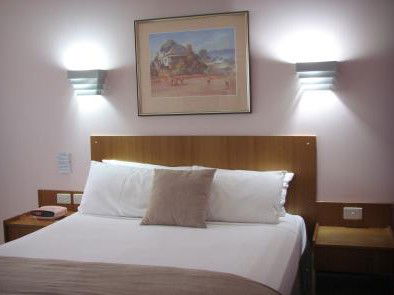 Tamwell Motel - Accommodation Gladstone 0
