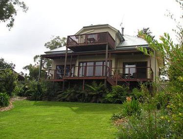 Valley Of The Waters - Accommodation Gladstone 2