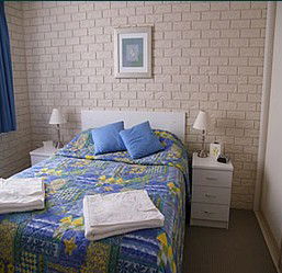 Capri Apartments - Accommodation Gladstone 2
