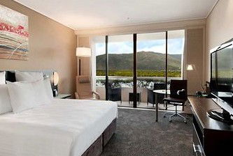 Hilton Cairns - Accommodation Gladstone 0