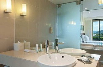 Hilton Cairns - Accommodation Gladstone 4