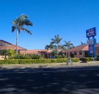 Twin Pines Motel - Accommodation Gladstone