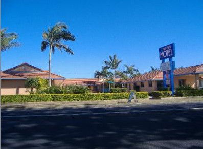 Twin Pines Motel - Accommodation Gladstone 0