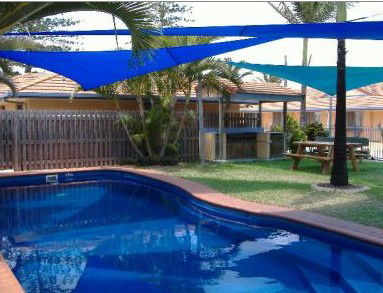 Twin Pines Motel - Accommodation Gladstone 1