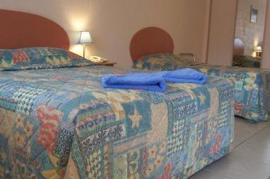Twin Pines Motel - Accommodation Gladstone 2