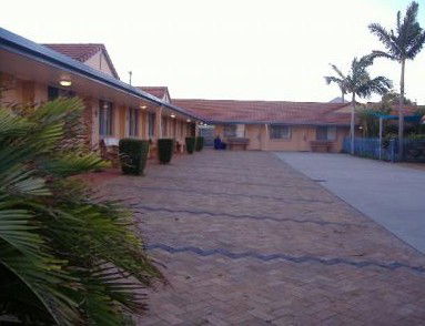 Twin Pines Motel - Accommodation Gladstone 4