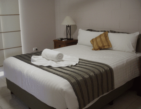 Apartments @ Toolooa Gardens Motel - Accommodation Gladstone 1