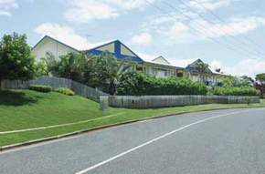 Seabreeze Resort Hotel - Accommodation Gladstone 1