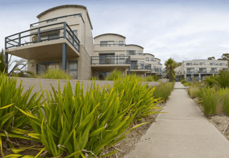 Corrigans Cove Apartments - Accommodation Gladstone
