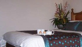 Best Western Ambassador Motor Inn - Accommodation Gladstone 0