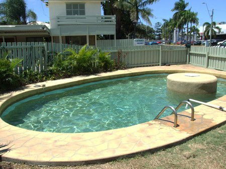 Cool Palms Motel - Accommodation Gladstone 1
