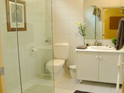 Treetops Bed And Breakfast - Accommodation Gladstone 2