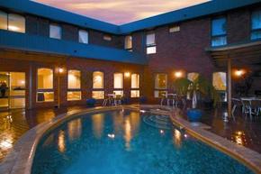 Hotel Cavalier - Accommodation Gladstone 2