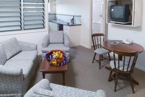 Hotel Cavalier - Accommodation Gladstone 3