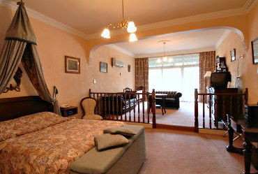 Victoria House Motor Inn - Accommodation Gladstone 4