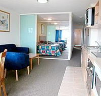 The Entrance Waldorf Apartments - Accommodation Gladstone