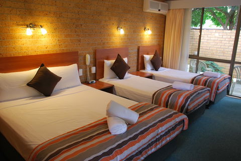 Port O'Call Motel - Accommodation Gladstone 0