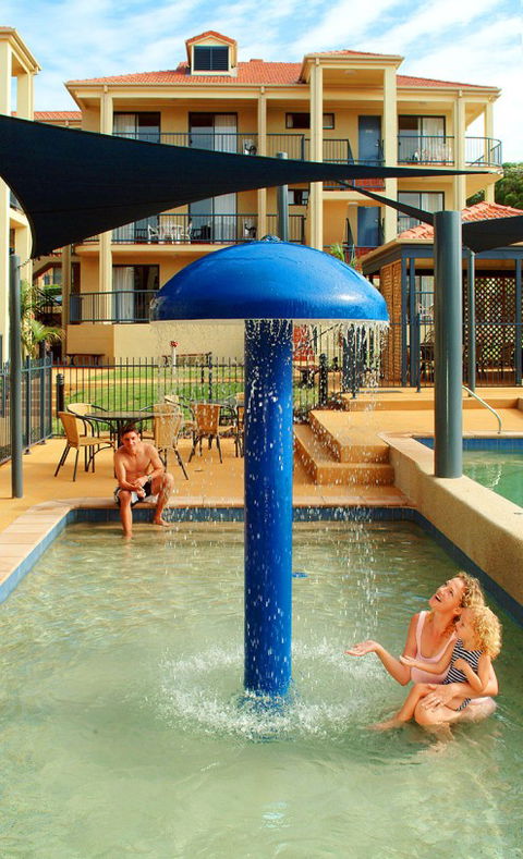 South Pacific Apartments - Accommodation Gladstone 3