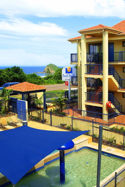 South Pacific Apartments - Accommodation Gladstone 4