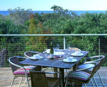 The Retreat Beach Houses - Accommodation Gladstone 2