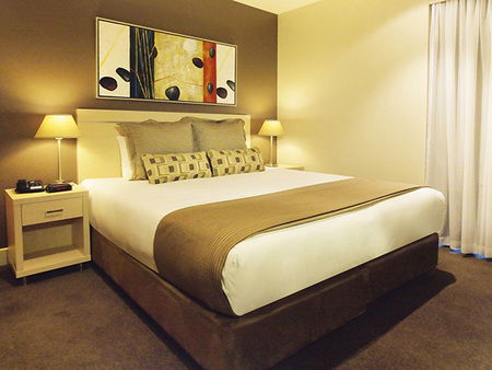 Oaks Plaza Pier - Accommodation Gladstone 3