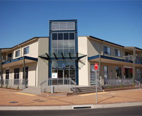 Centrepoint Apartments Griffith - Accommodation Gladstone 0