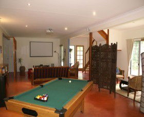 Oscars At Wategos - Accommodation Gladstone 0