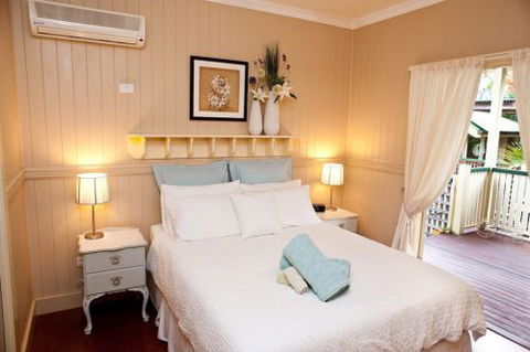 Robbie's Place Self Contained Apartment - Accommodation Gladstone 1