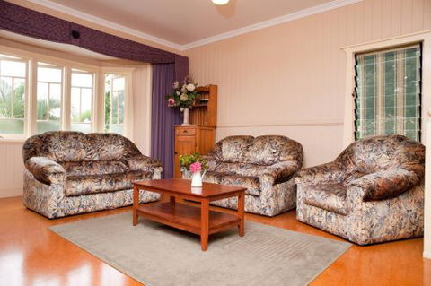 Robbie's Place Self Contained Apartment - Accommodation Gladstone 2