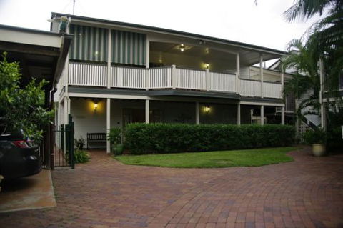 Robbie's Place Self Contained Apartment - Accommodation Gladstone 3