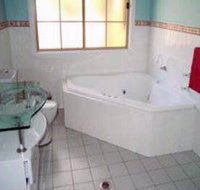 Blackheath Bungalow - Accommodation Gladstone