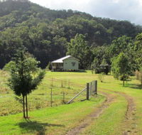 Eighteen Mile Cottage and Homestead - Accommodation Gladstone